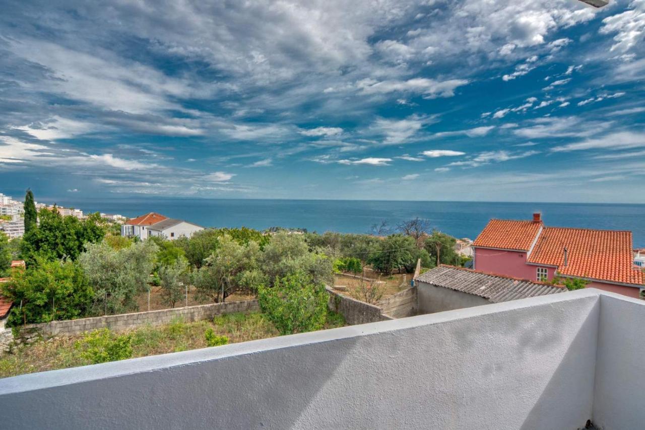 Bor - The Entire Home With Sea View Ulcinj Bagian luar foto