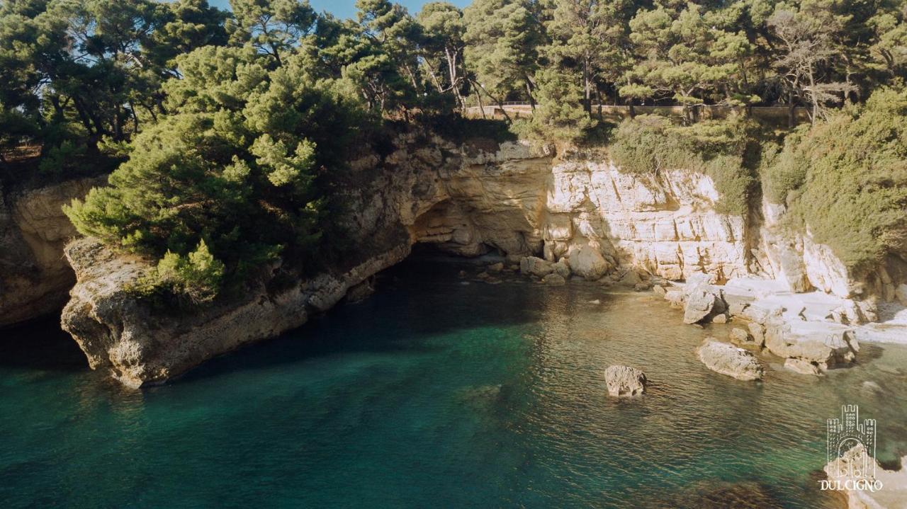 Bor - The Entire Home With Sea View Ulcinj Bagian luar foto